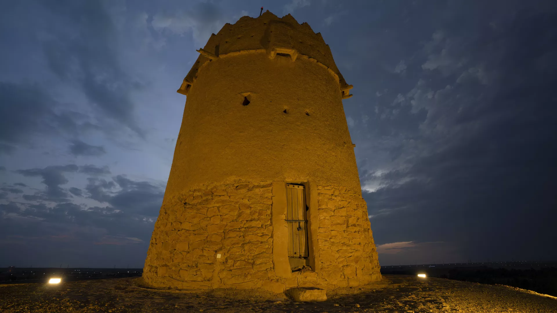 مرقب جبل منيخ